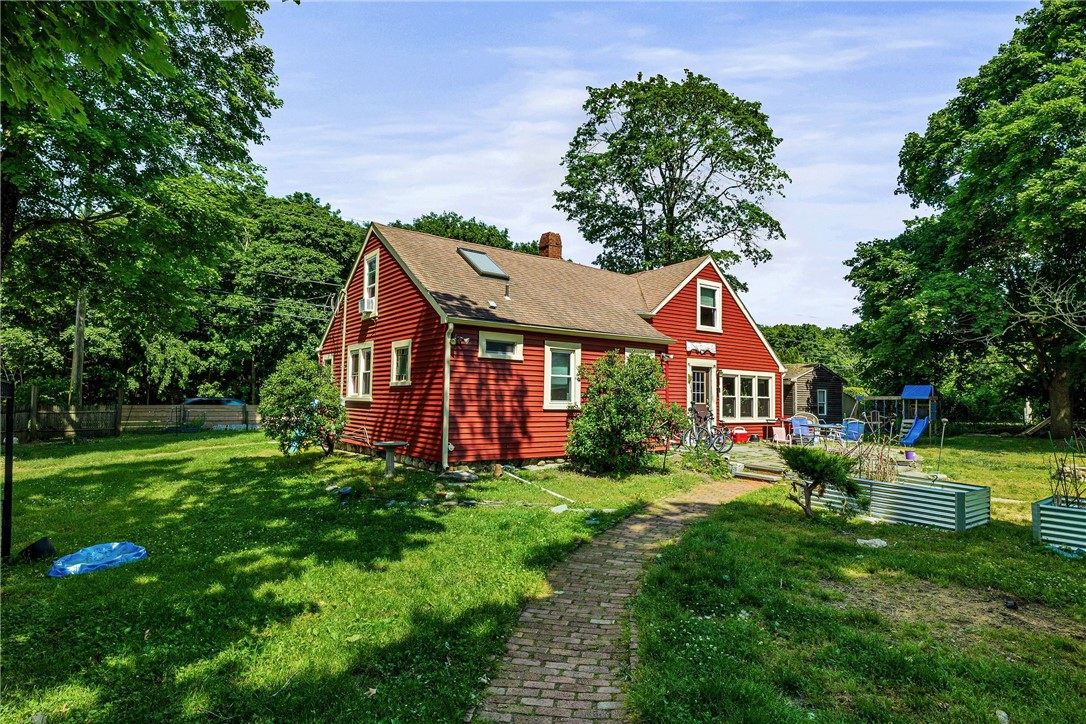 1707 Diamond Hill Road Cumberland, RI 02864 - Photo 2 of 19