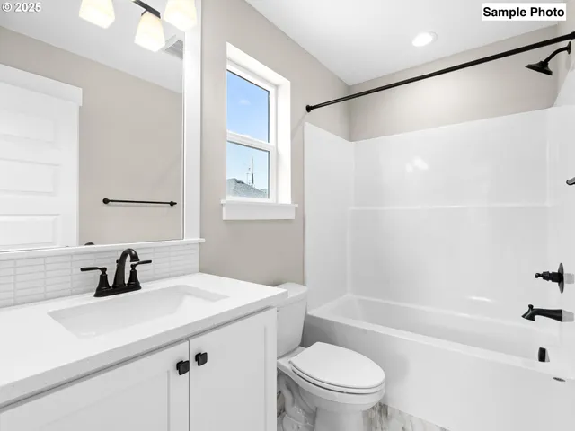 $419,900 | 7675 North Kellogg Street, Portland, OR 97203