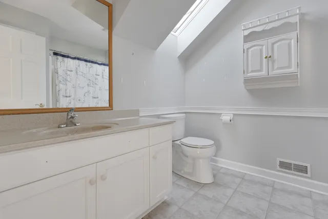 $400,000 | 3701 King Charles Lane, St. Charles, IL 60174