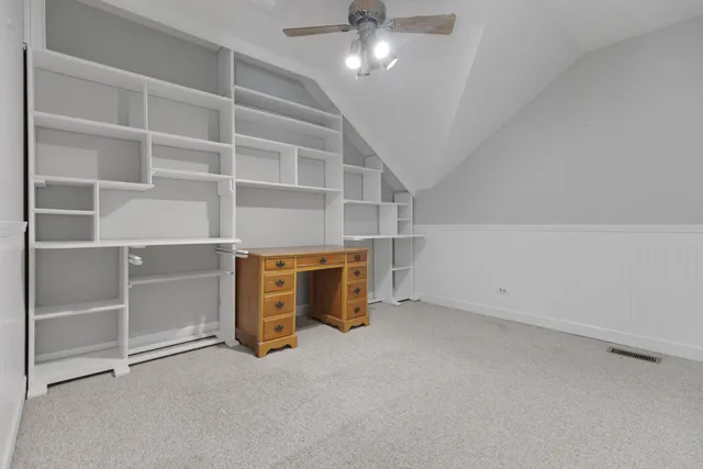 $400,000 | 3701 King Charles Lane, St. Charles, IL 60174