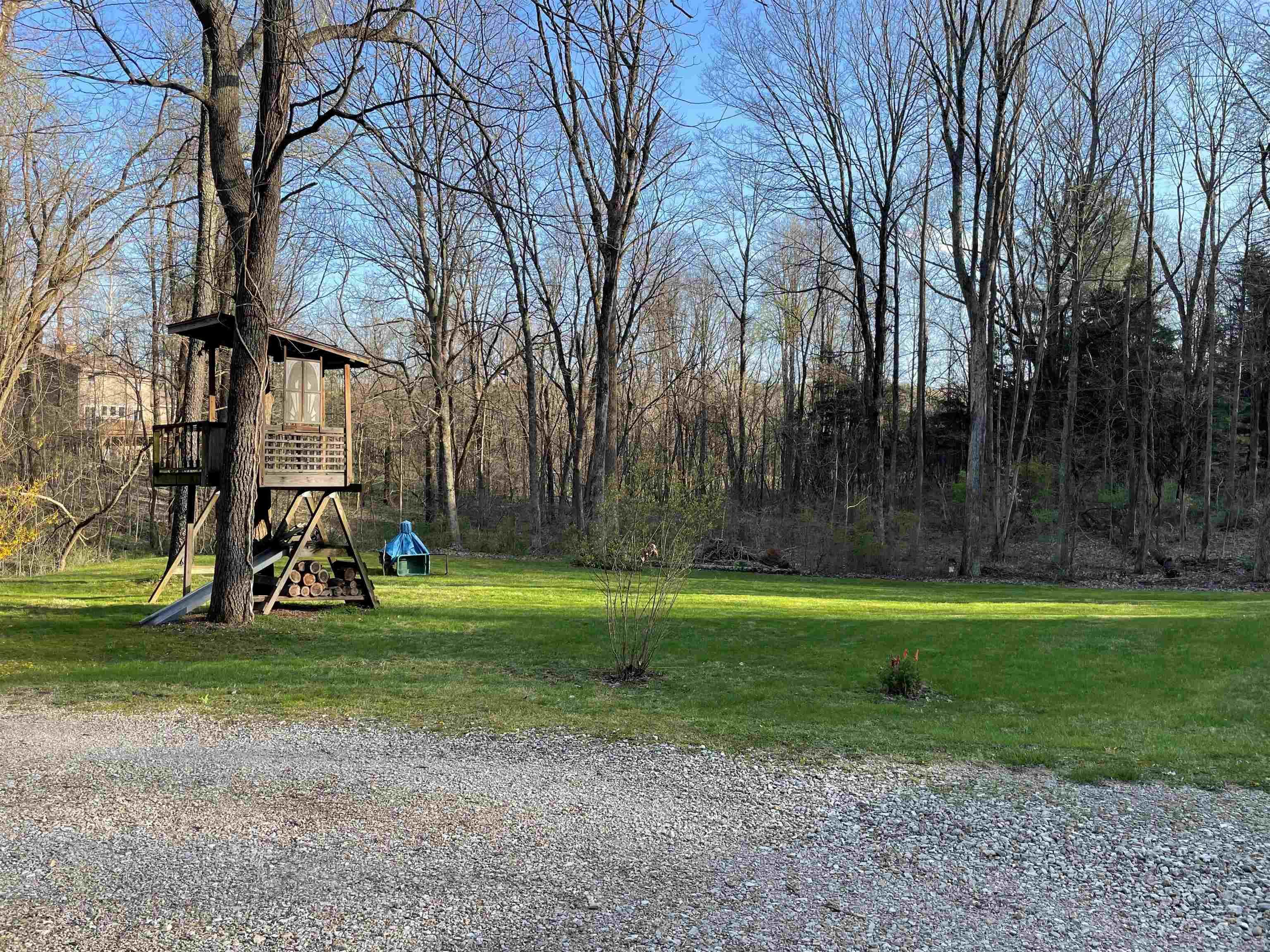 3605 West Cockrell Road Bloomington, IN 47403 - Photo 4 of 11 Gallery Image 4