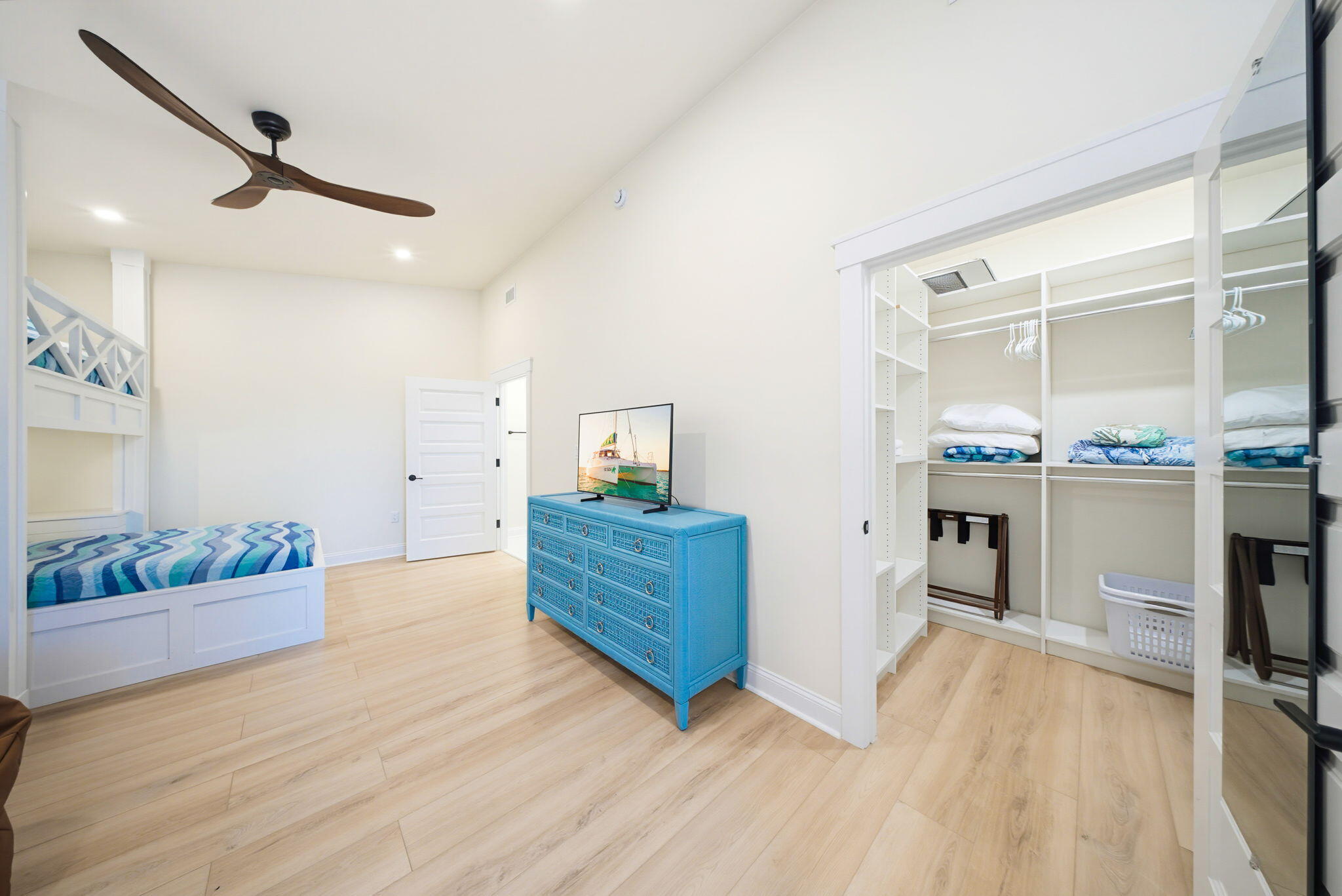 57733 Morton Street Marathon, FL 33050 - Photo 66 of 247 Guest Suite 2