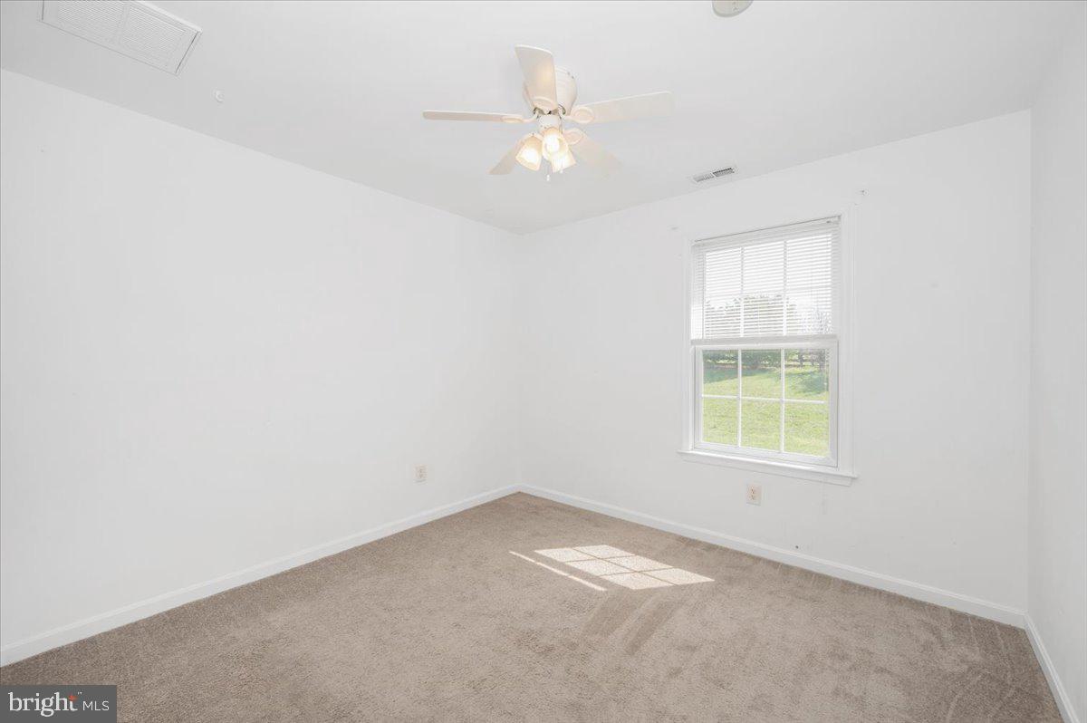 8960 Albaugh Road, Unit UPPER Union Bridge, MD 21791 - Photo 26 of 36