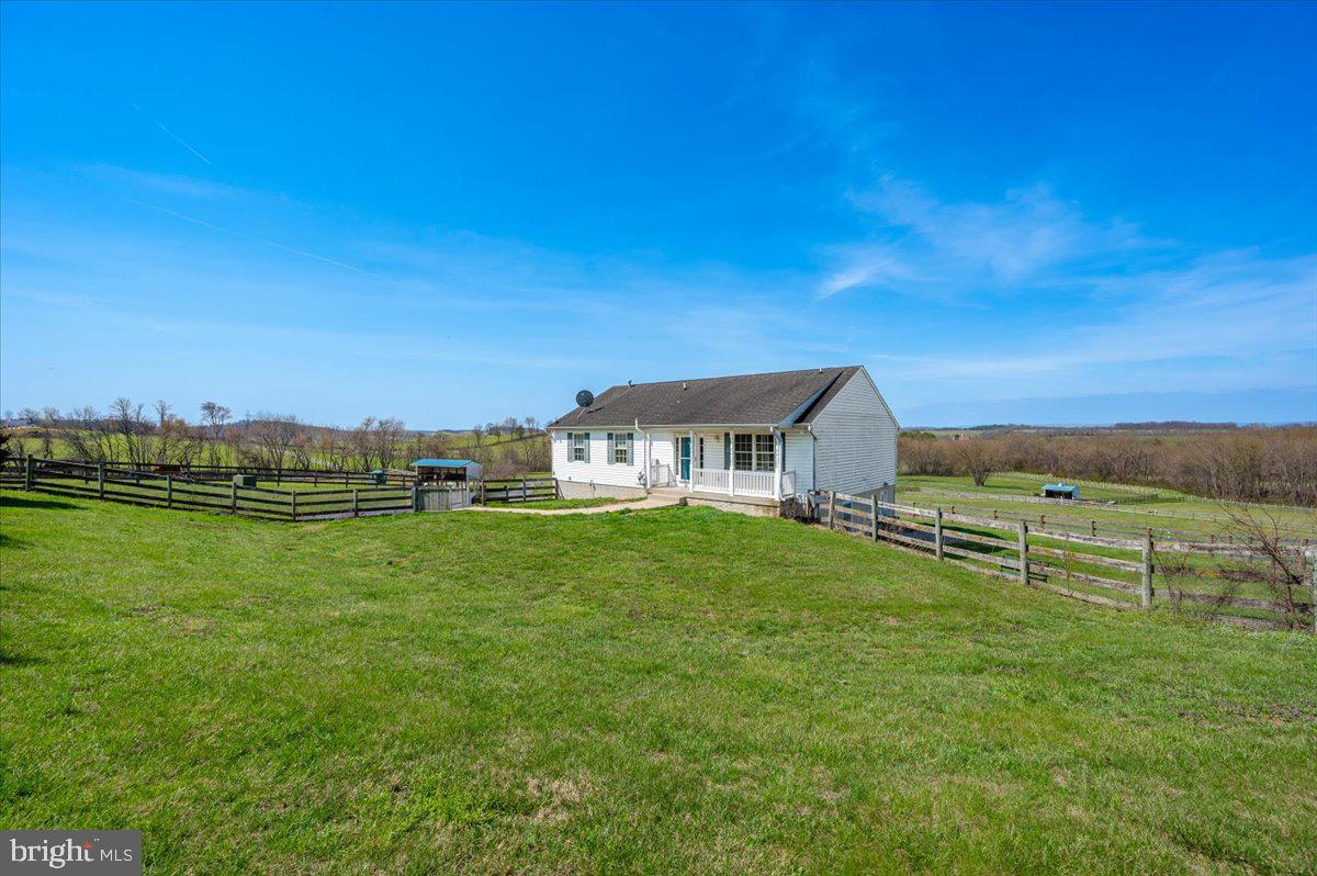 8960 Albaugh Road, Unit UPPER Union Bridge, MD 21791 - Photo 33 of 36