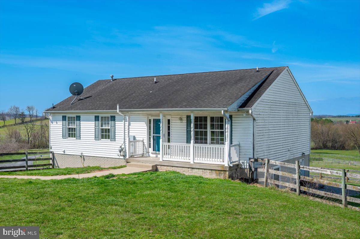 8960 Albaugh Road, Unit UPPER Union Bridge, MD 21791 - Photo 35 of 36