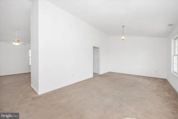 $2,300 | 8960 Albaugh Road, Unit UPPER, Union Bridge, MD 21791