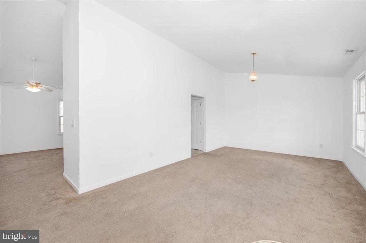 8960 Albaugh Road, Unit UPPER Union Bridge, MD 21791 - Photo 5 of 36