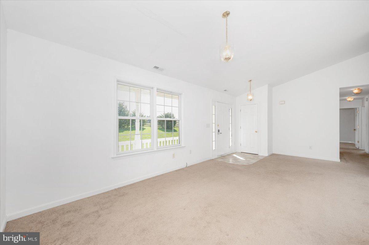 8960 Albaugh Road, Unit UPPER Union Bridge, MD 21791 - Photo 6 of 36