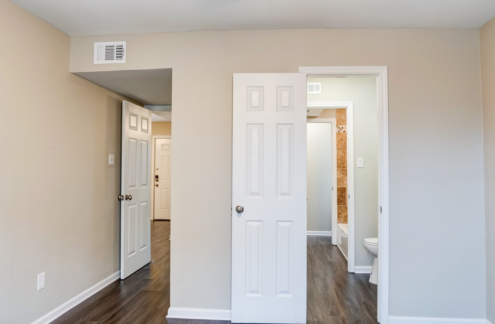 9020 Grannis Street, Unit 4 Houston, TX 77075 - Photo 7 of 8 a view of a bathroom from the hallway