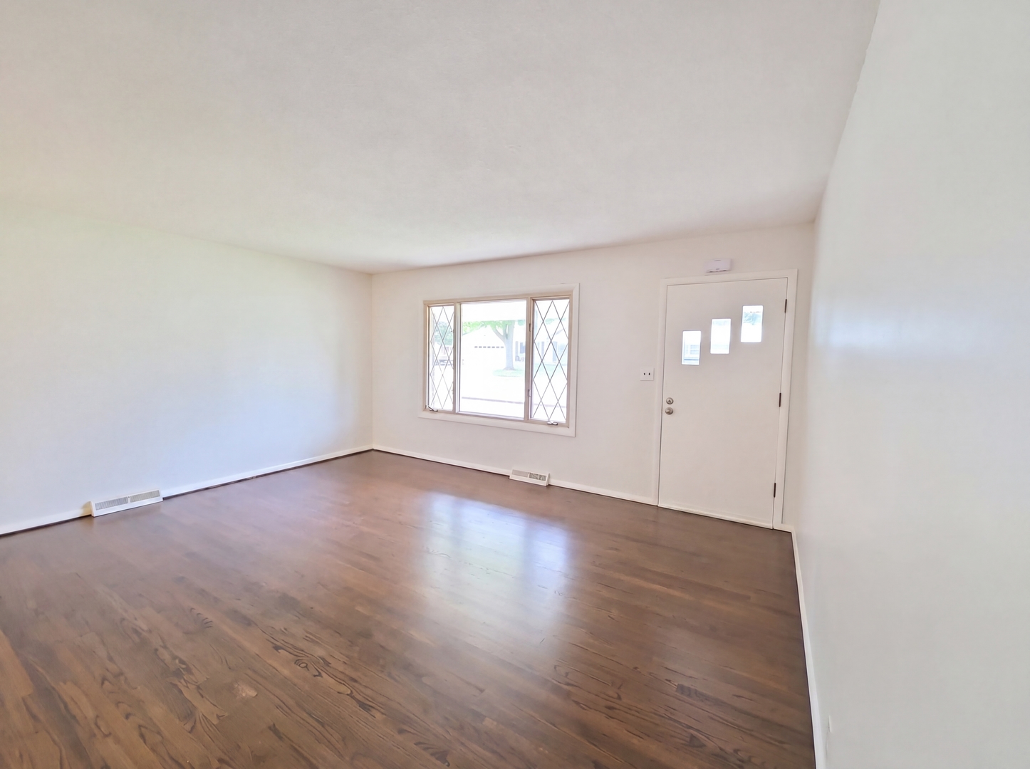 400 Phyllis Avenue Rochelle, IL 61068 - Photo 3 of 21