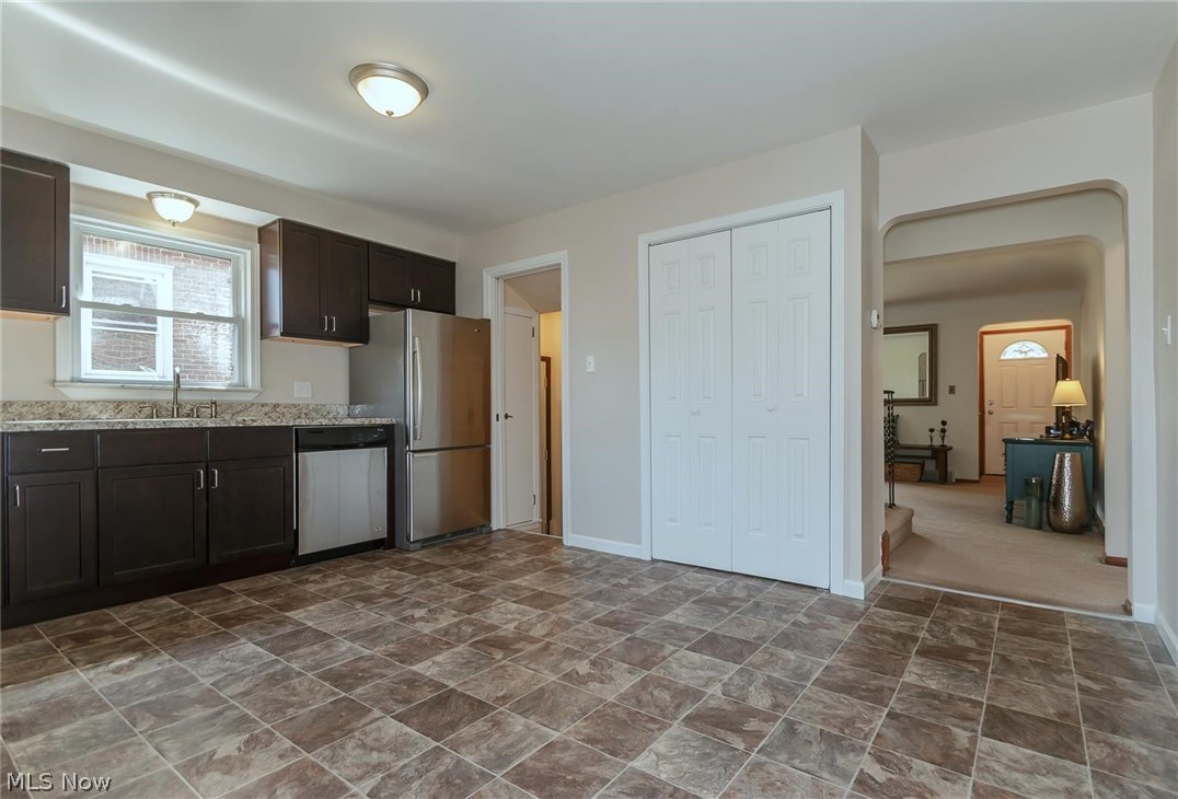 1737 Rockefeller Road Wickliffe, OH 44092 - Photo 5 of 35 Gallery Image 5