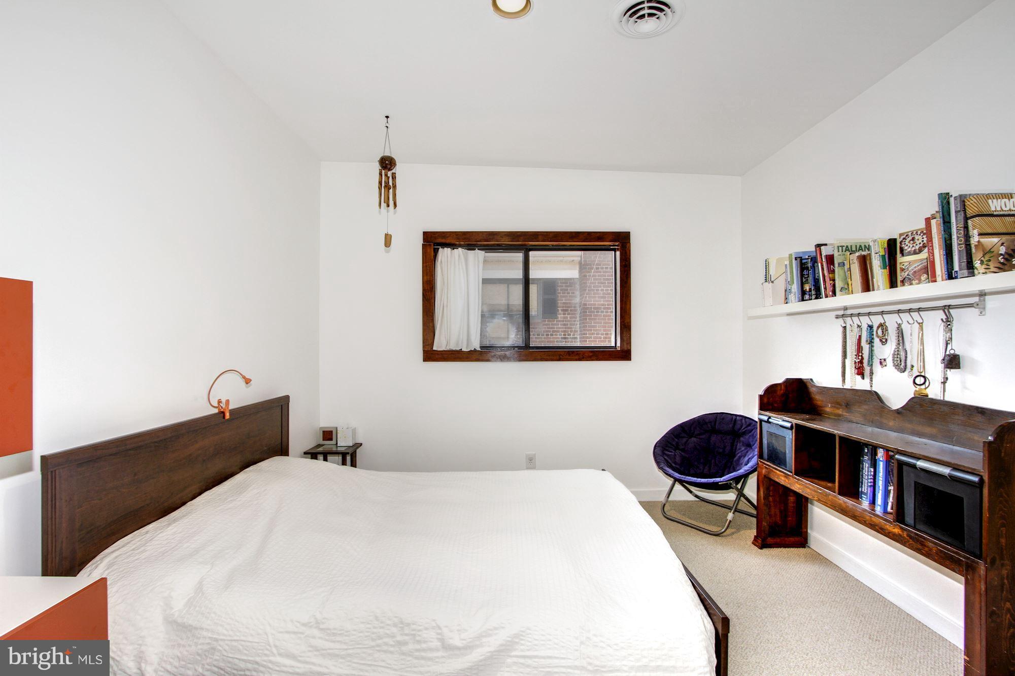 207 Skyhill Road, Unit 10 Alexandria, VA 22314 - Photo 16 of 25 Bedroom