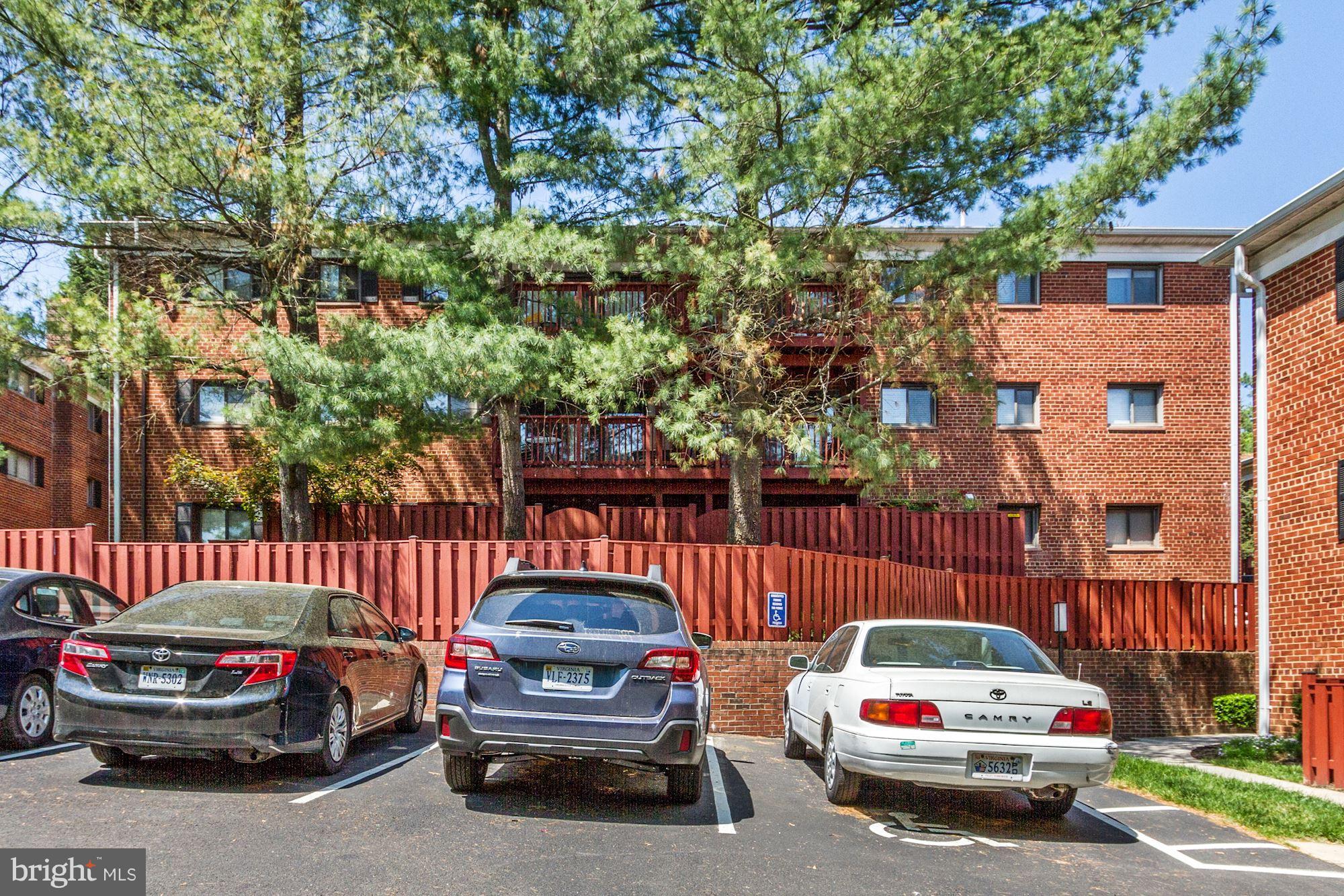 207 Skyhill Road, Unit 10 Alexandria, VA 22314 - Photo 24 of 25 Exterior (General)