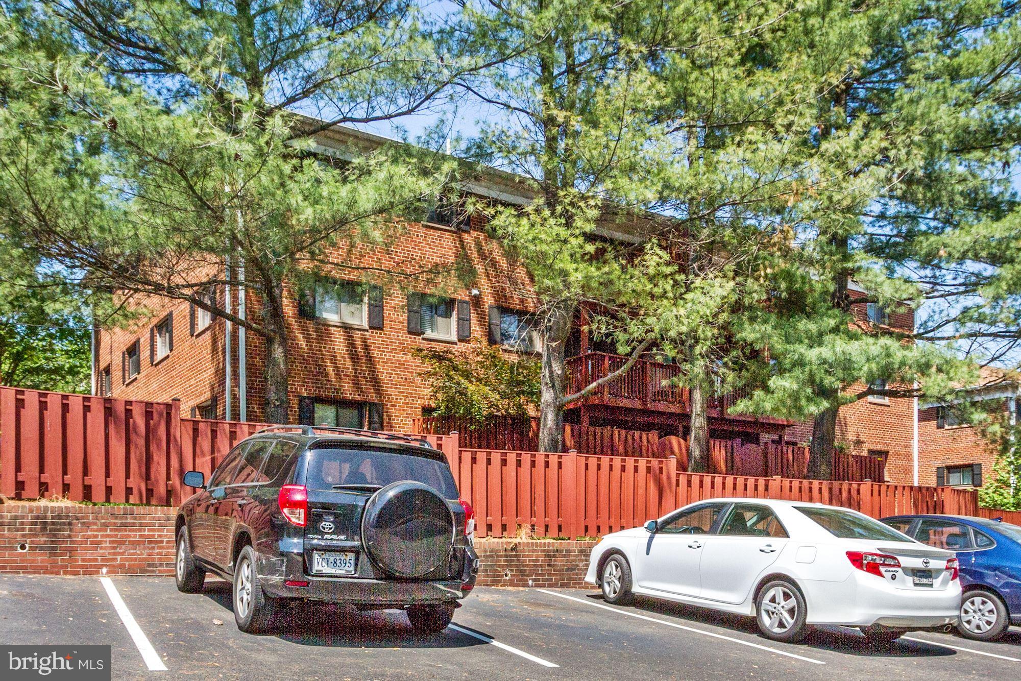 207 Skyhill Road, Unit 10 Alexandria, VA 22314 - Photo 25 of 25 Exterior (General)