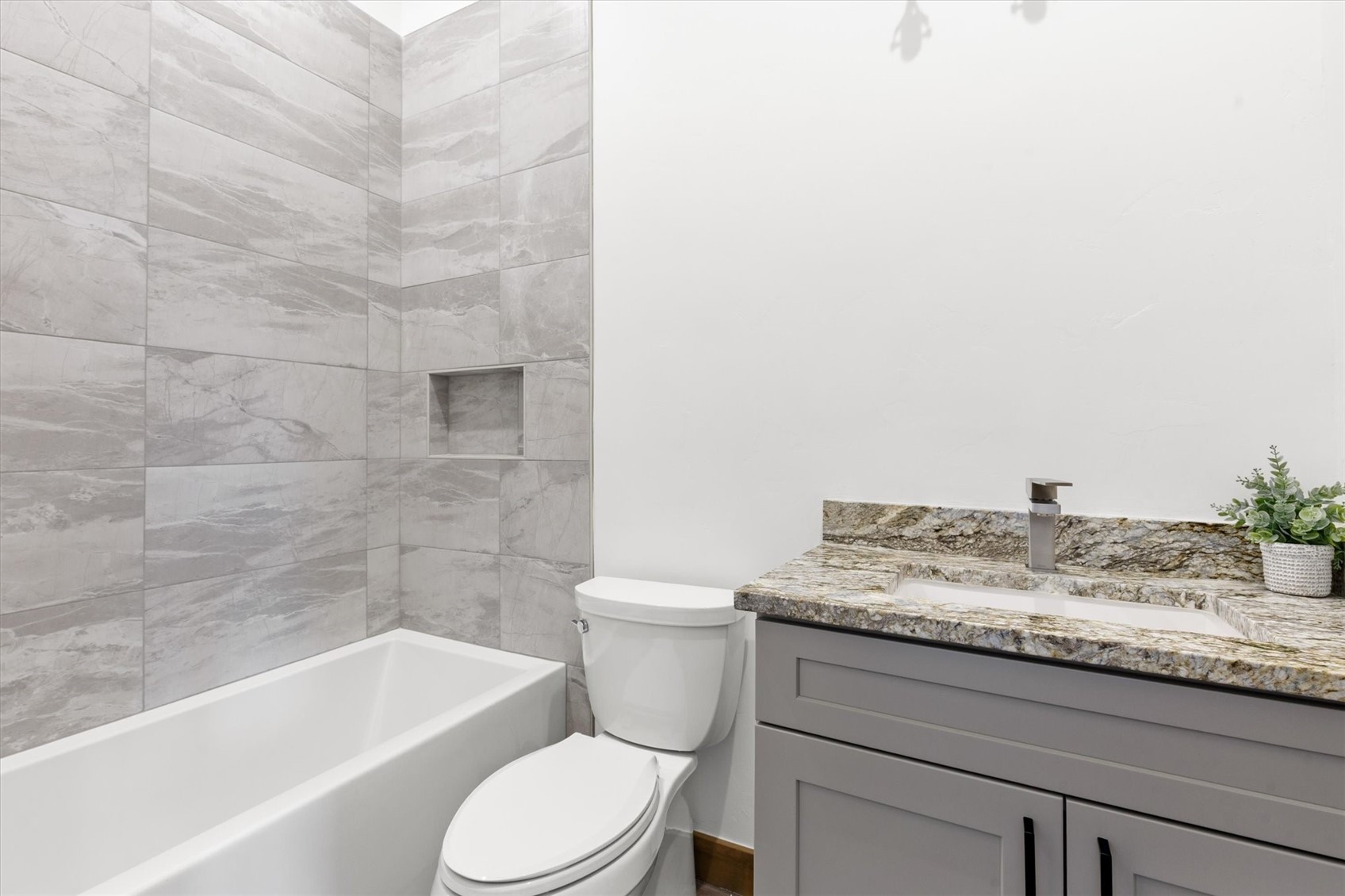 2110 Taxi Way, Unit R203 Steamboat Springs, CO 80487 - Photo 11 of 23