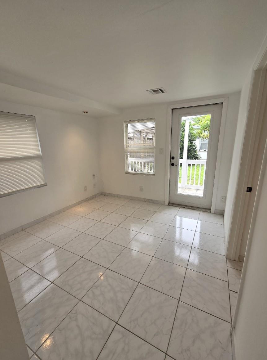 31 Southwest 10th Street Dania Beach, FL 33004 - Photo 9 of 10 Photo 9