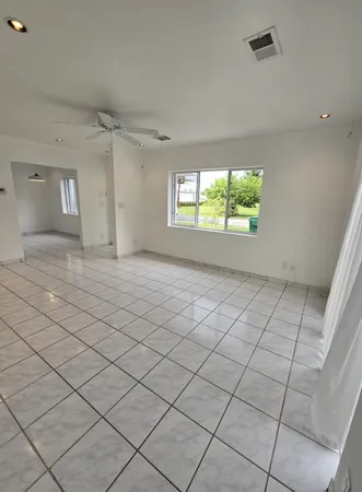 $2,975 | 31 Southwest 10th Street, Dania Beach, FL 33004