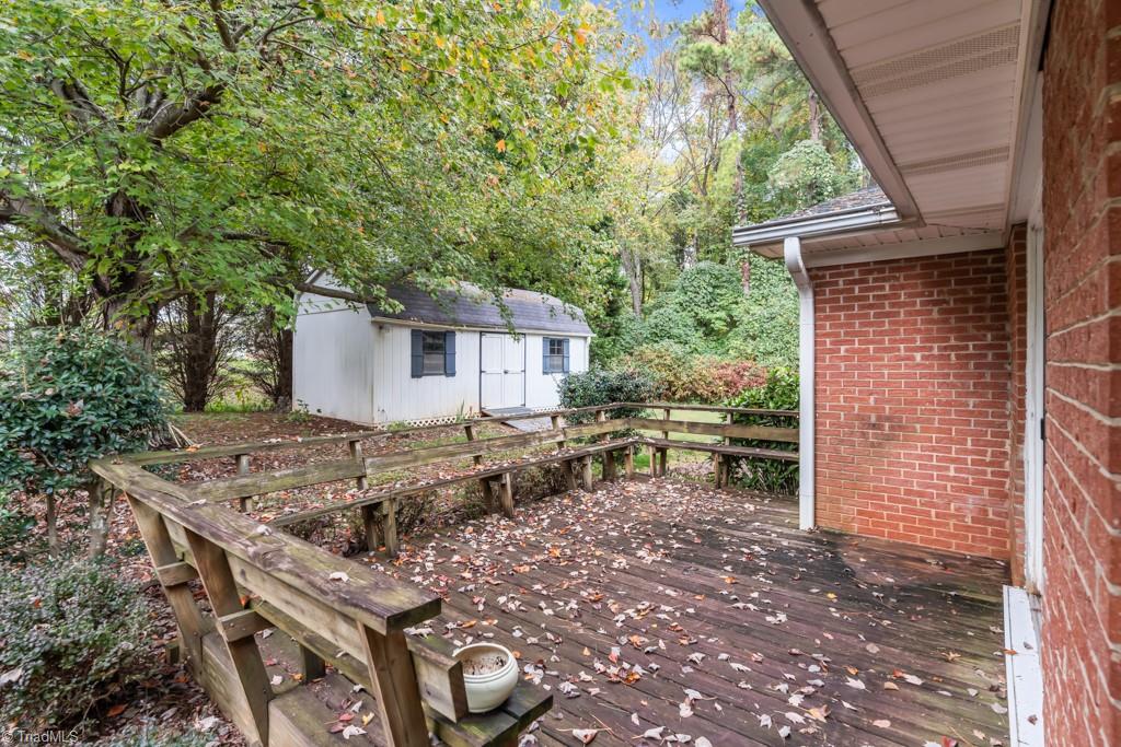 7001 Aplington Road Oak Ridge, NC 27310 - Photo 27 of 34