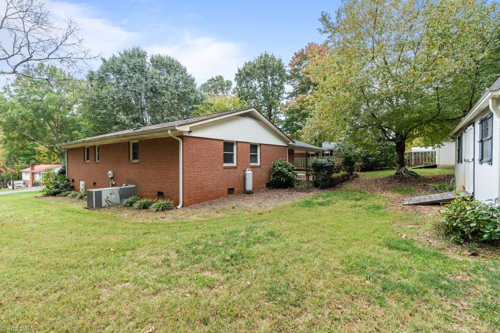 7001 Aplington Road Oak Ridge, NC 27310 - Photo 30 of 34