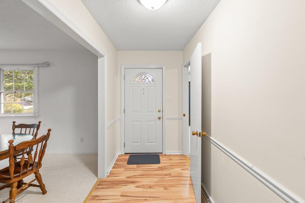 7001 Aplington Road Oak Ridge, NC 27310 - Photo 5 of 34