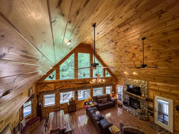 $639,000 | 277 Virginia Lane, Murphy, NC 28906