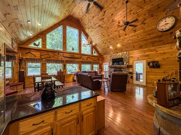 $639,000 | 277 Virginia Lane, Murphy, NC 28906