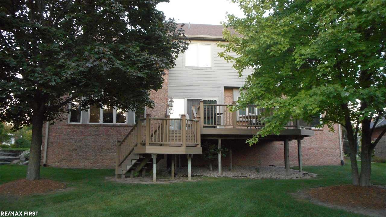 1088 Bloomview Circle Rochester, MI 48307 - Photo 6 of 29