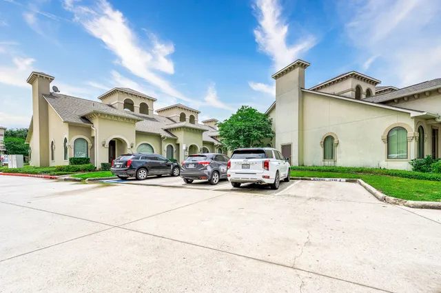 $141,000 | 12830 Willow Centre Drive, Unit E, Houston, TX 77066