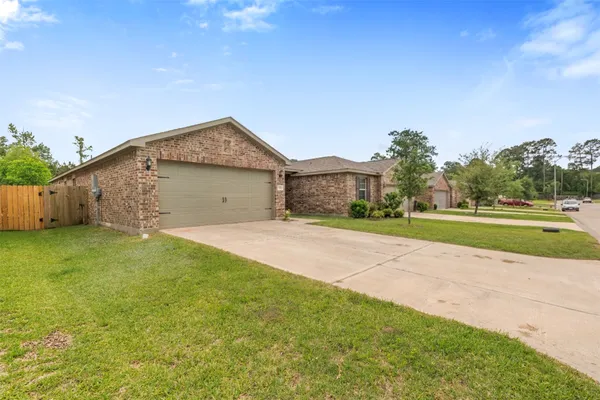 $2,000 | 22703 Steel Blue Jaybird Drive, Hockley, TX 77447