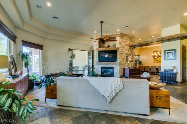 $15,000 | 549 Regents Gate Drive, Henderson, NV 89012