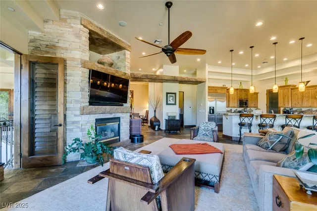 $15,000 | 549 Regents Gate Drive, Henderson, NV 89012