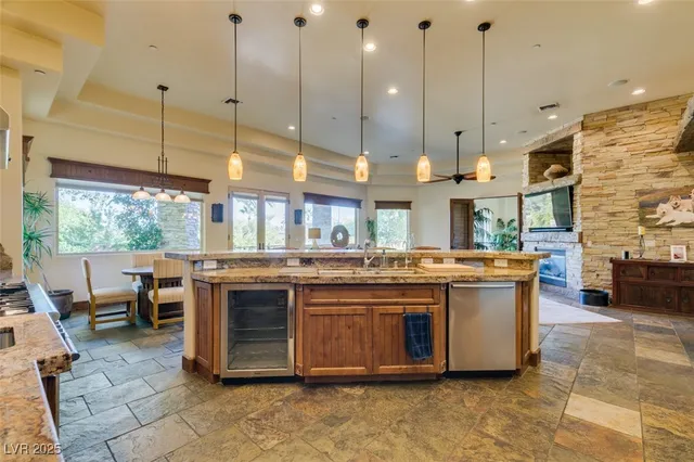 $15,000 | 549 Regents Gate Drive, Henderson, NV 89012