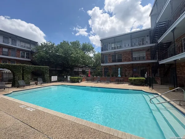 $900 | 8401 North New Braunfels Avenue, Unit 245, San Antonio, TX 78209