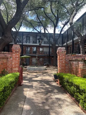 $900 | 8401 North New Braunfels Avenue, Unit 245, San Antonio, TX 78209