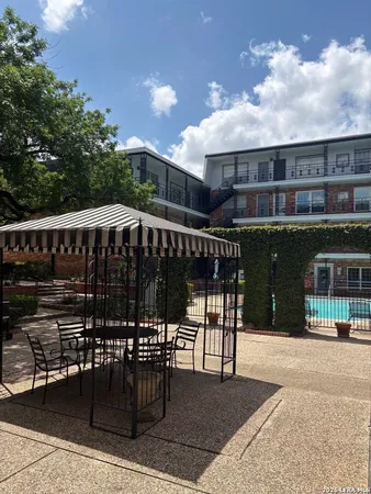 $900 | 8401 North New Braunfels Avenue, Unit 245, San Antonio, TX 78209