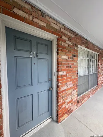 $900 | 8401 North New Braunfels Avenue, Unit 245, San Antonio, TX 78209