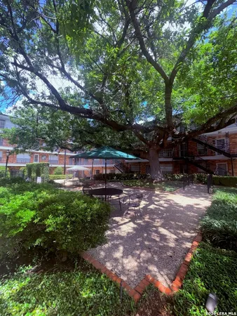 $900 | 8401 North New Braunfels Avenue, Unit 245, San Antonio, TX 78209