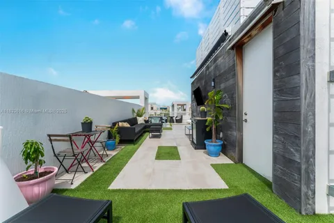 $1,199,000 | 455 Northeast 39th Street, Unit 105, Miami, FL 33137