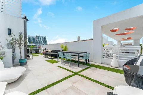 $1,199,000 | 455 Northeast 39th Street, Unit 105, Miami, FL 33137