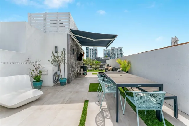 $1,199,000 | 455 Northeast 39th Street, Unit 105, Miami, FL 33137