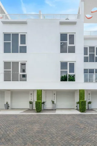 $1,199,000 | 455 Northeast 39th Street, Unit 105, Miami, FL 33137