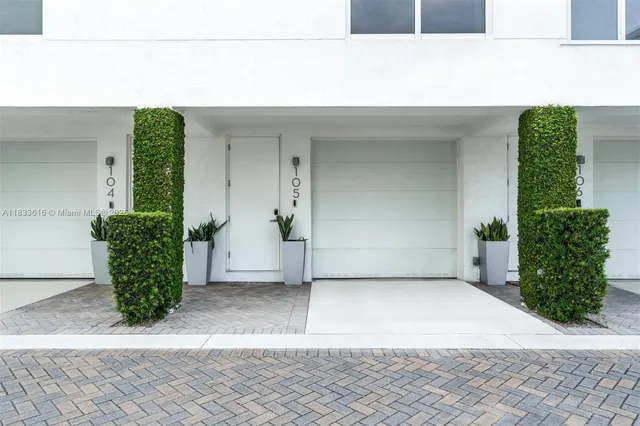 $1,199,000 | 455 Northeast 39th Street, Unit 105, Miami, FL 33137