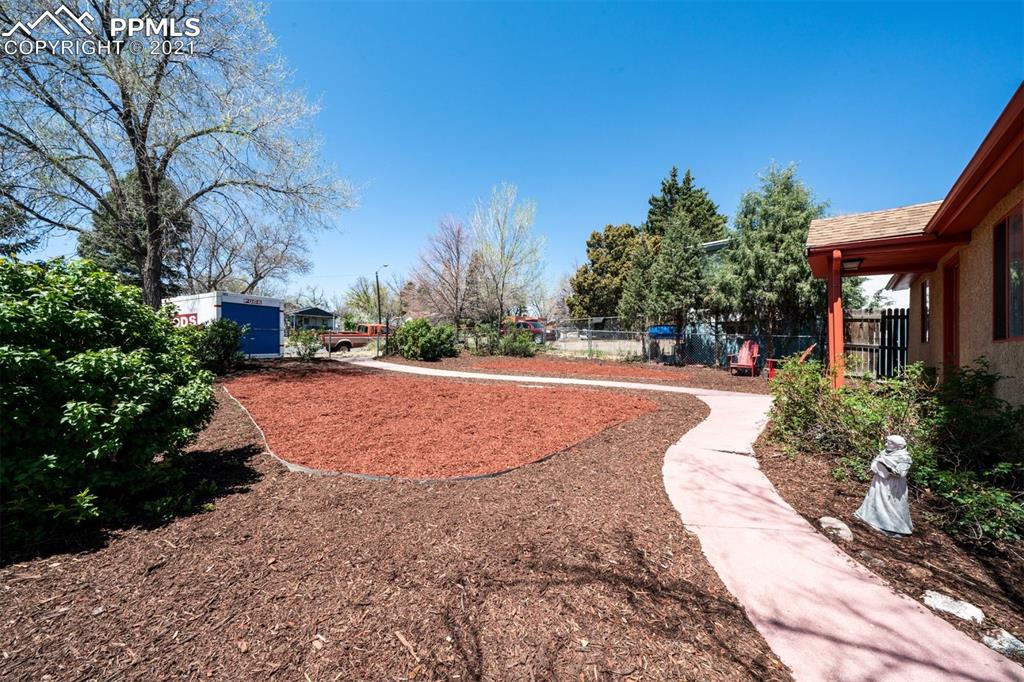 1121 Alexander Road Colorado Springs, CO 80909 - Photo 3 of 30