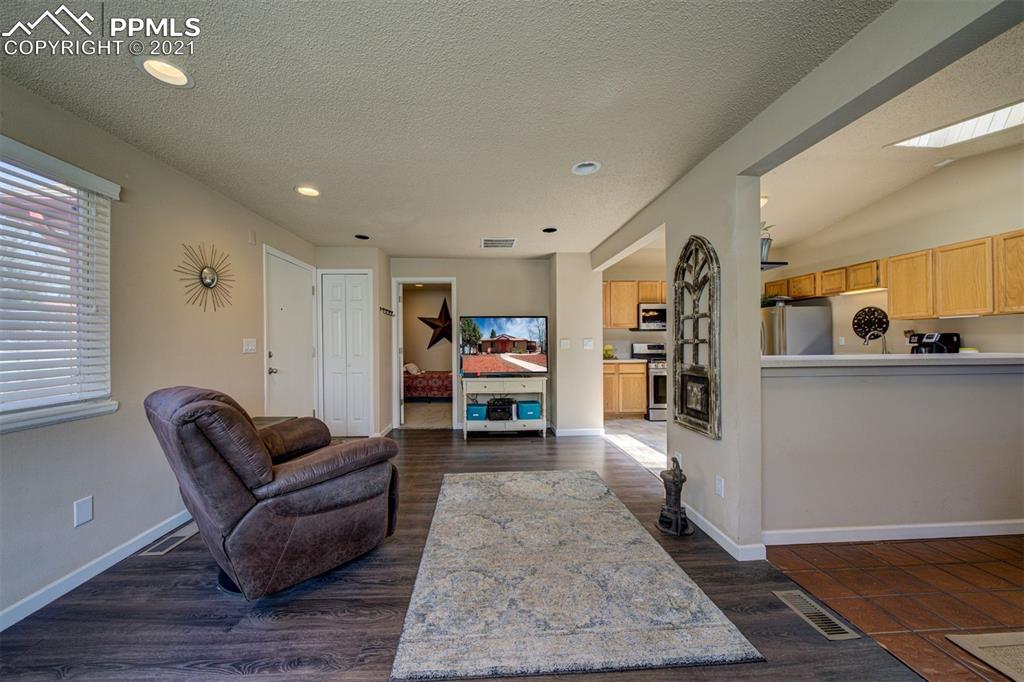 1121 Alexander Road Colorado Springs, CO 80909 - Photo 9 of 30