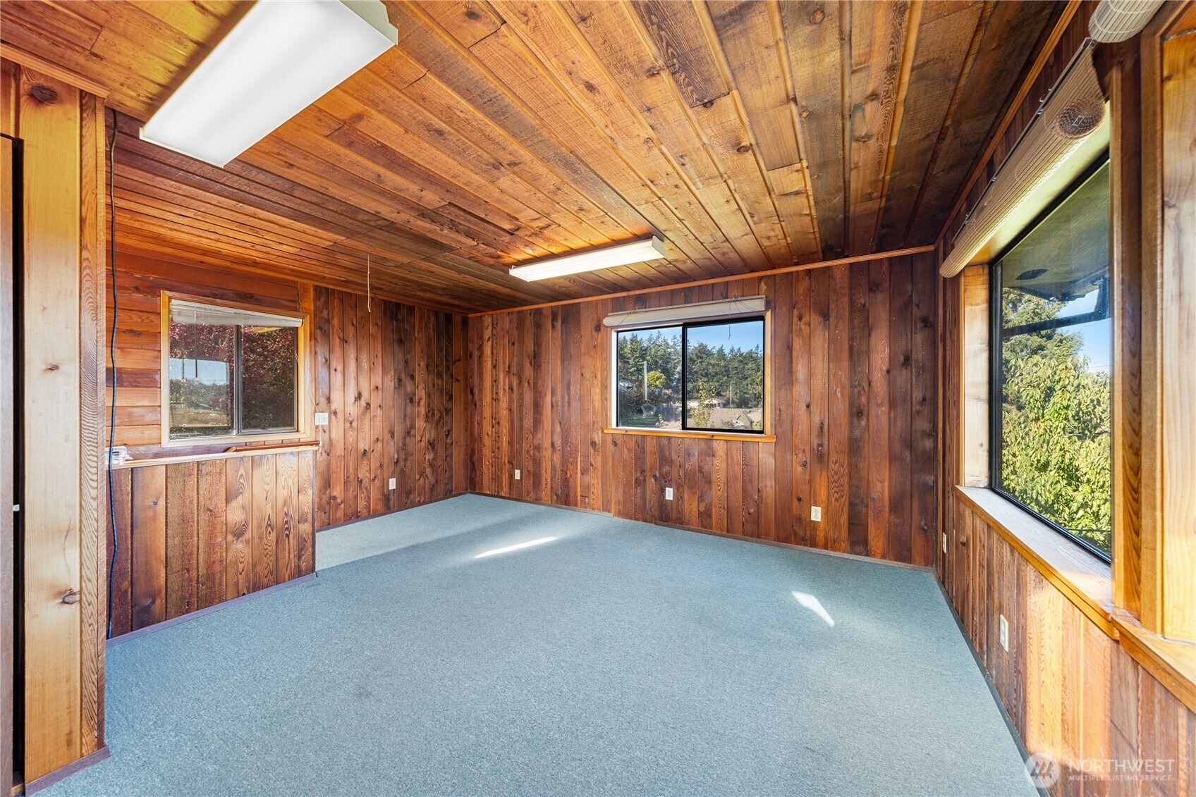 27193 State Rte 20 Oak Harbor, WA 98277 - Photo 15 of 34