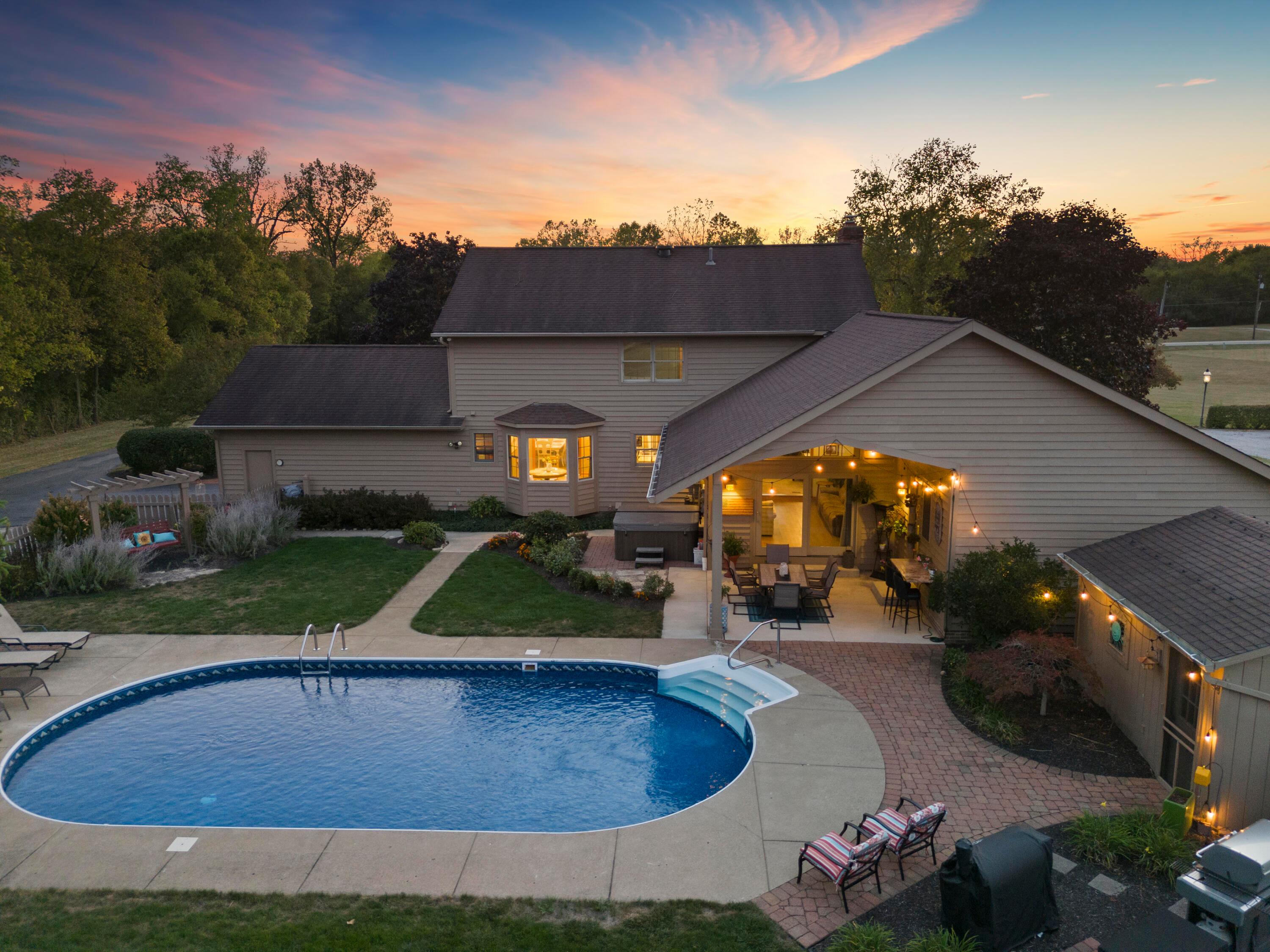 2314 Amity Road Hilliard, OH 43026 - Photo 49 of 70 DJI_20240919194700_0336_D