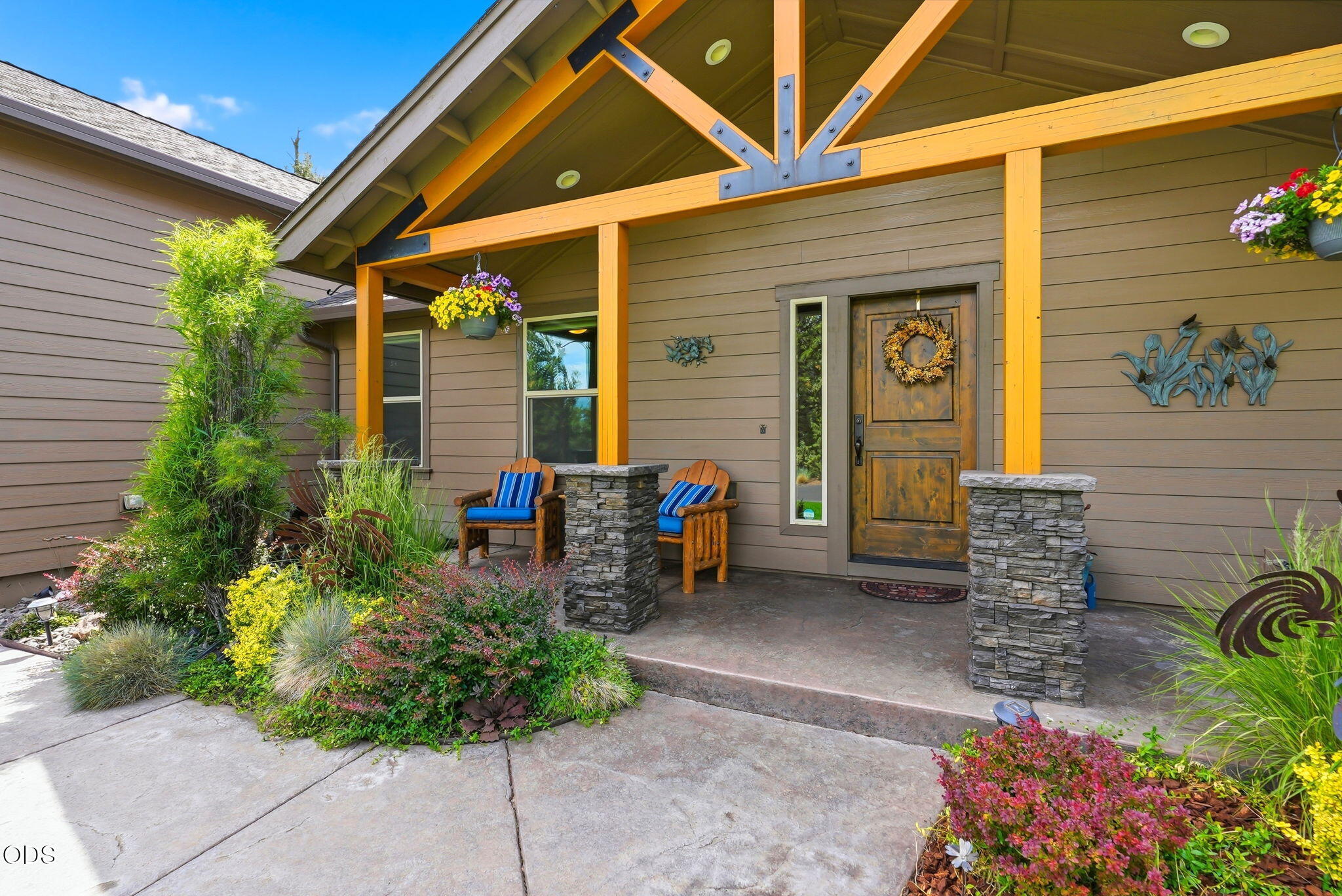 67295 Gist Road Bend, OR 97703 - Photo 8 of 57