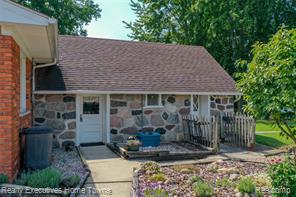 8728 Rynn Road Avoca, MI 48006 - Photo 7 of 53