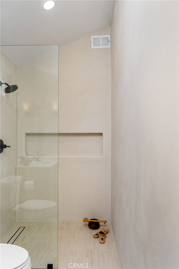 3383 Marigold Circle Costa Mesa, CA 92626 - Photo 26 of 43 a bathroom with a shower