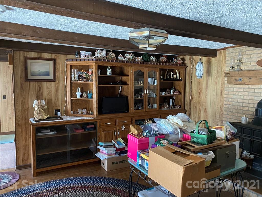 1079 Amherst Road Morganton, NC 28655 - Photo 6 of 40 Gallery Image 6